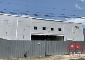 Nave industrial en venta, nave en Autopista Duarte, bodega industrial Santo Domingo, venta de naves industriales, almacén en venta, nave 1600 m², inversión industrial, propiedad industrial República Dominicana, nave con amplio parqueo, acceso Metro Santo Domingo, cercanía Puerto Haina, cercanía Puerto Caucedo, espacio para rastras, nave lista para mudarse